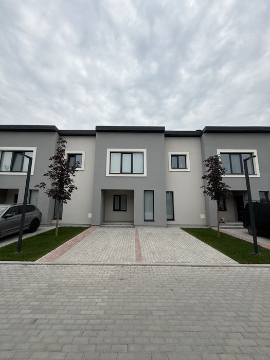 Продаж таунхаусу з ремонтом Бірки