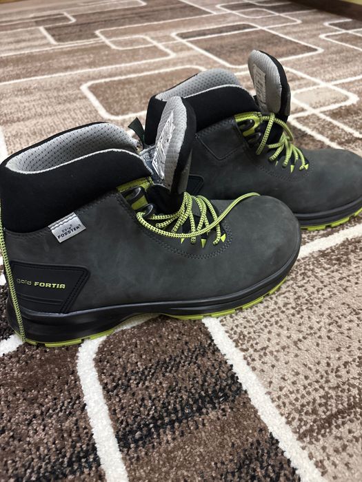 Черевики чоловічі