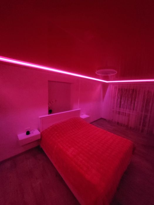 ЦЕНТР. Квартира- студия  посуточно.