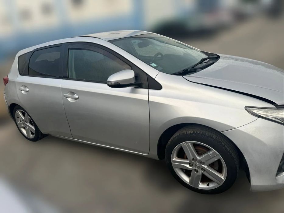 Toyota Auris 1.4 D-4D para peças