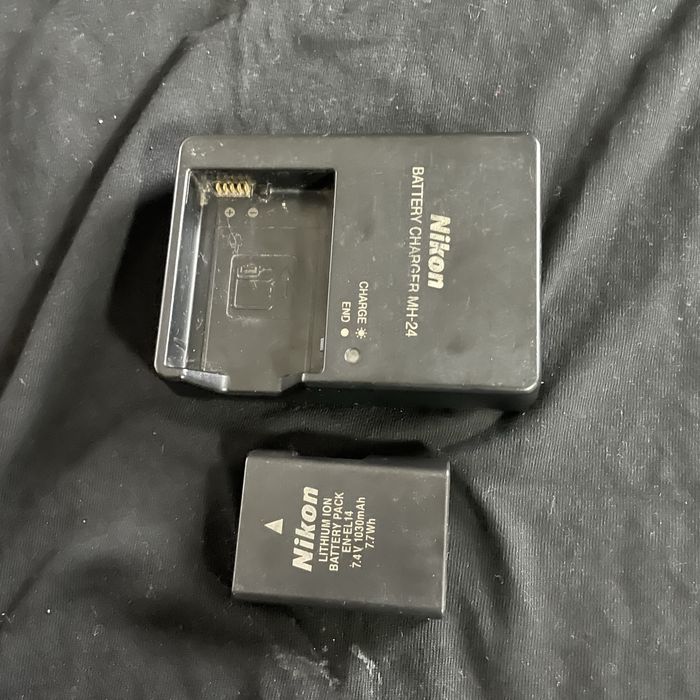 Nikon d5100 usada lente nikon 18-55 e lente yongnuo 50mm