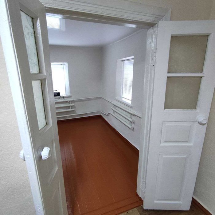 Продаю дім, зроблений ремонт, присутні всі зручності.