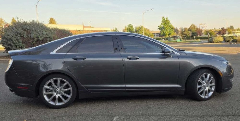 Lincoln MKZ      2016