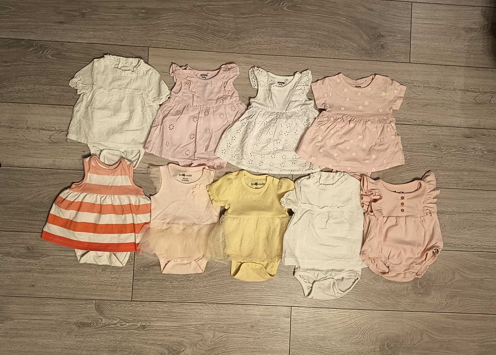 Zestaw ubranek dla dziewczynki r. 62