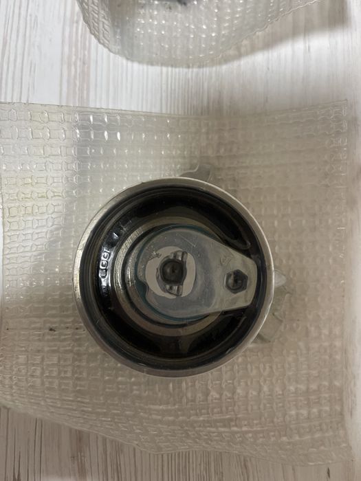 Ролик натяжной ремня ГРМ GM 9158004 Chevrolet Lacetti, Epica, Captiva