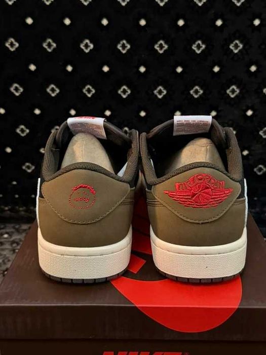 Jordan 1 Retro Low OG SP Travis Scott Mocha R.42