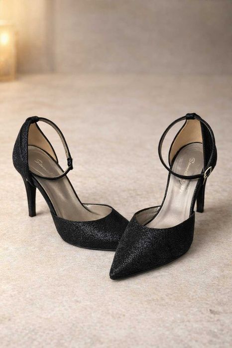 Sapatos de Salto Alto Pretos com Brilho – 36