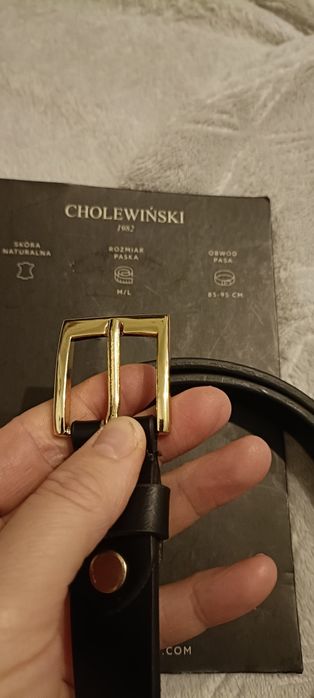 Pasek skórzany czarny z złotą klamrą