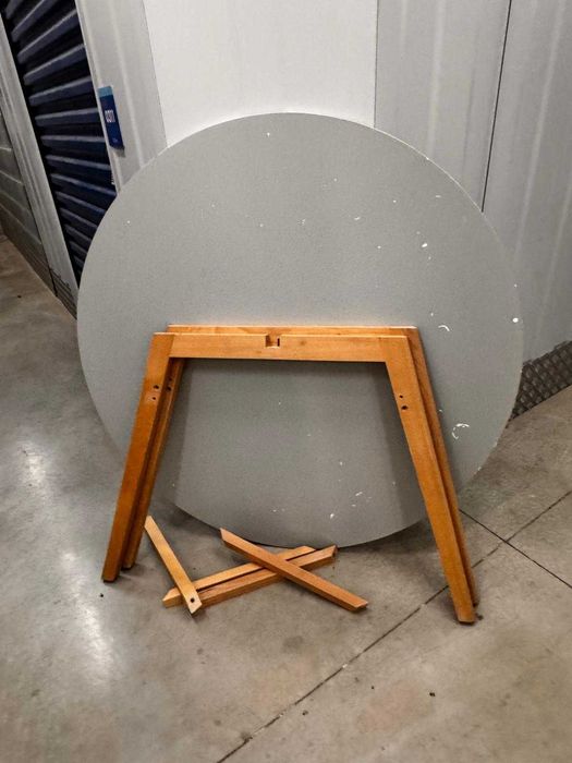 Mesa de Jantar Redonda 120 cm – Estrutura em Madeira