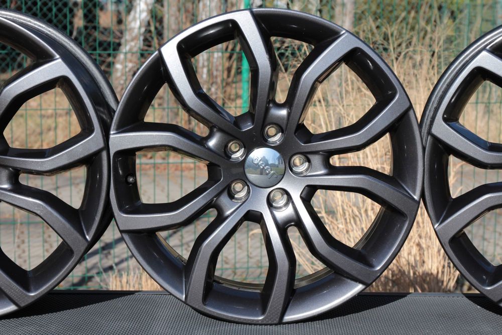 Felgi aluminiowe Jeep 7x18" ET40 5x110mm OE
