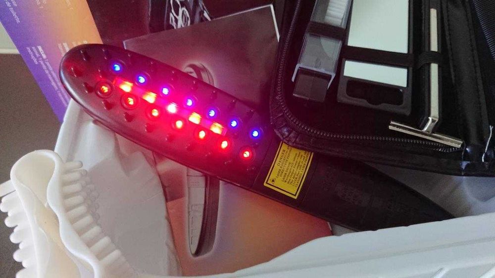 Aparelho de fototerapia para estimulação do crescimento capilar