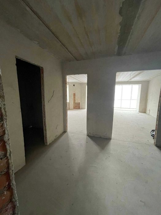 Продаж 1 км квартири на Крушельницькій в центрі у новому будинку