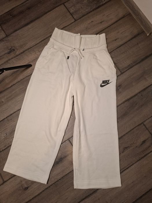Nowe dresy Nike okazja