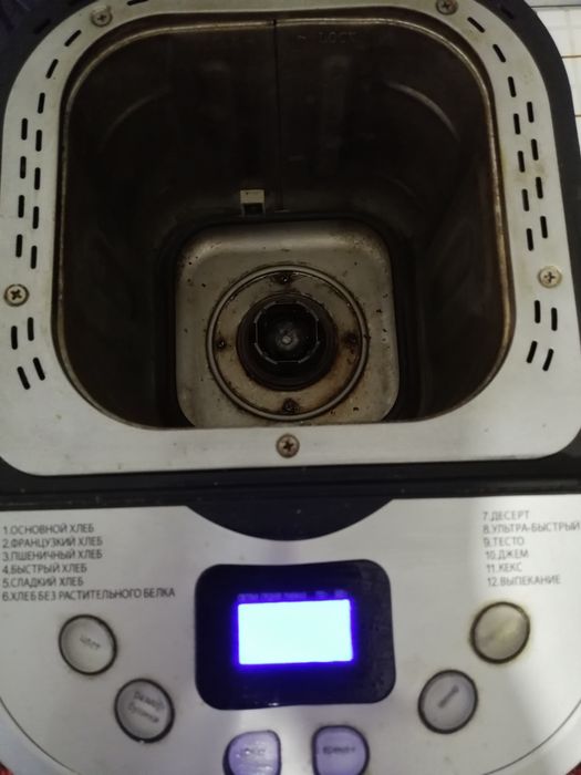 Чем чинят хлебопечку. Неисправности хлебопечки. Неисправности хлебопечки. Хлебопечь разбор. В хлебопечке moulinex датчик температуры.