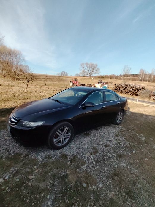 Honda Accord generacji 7