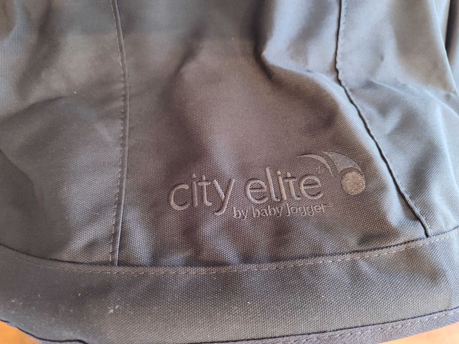 City Elite baby jogger