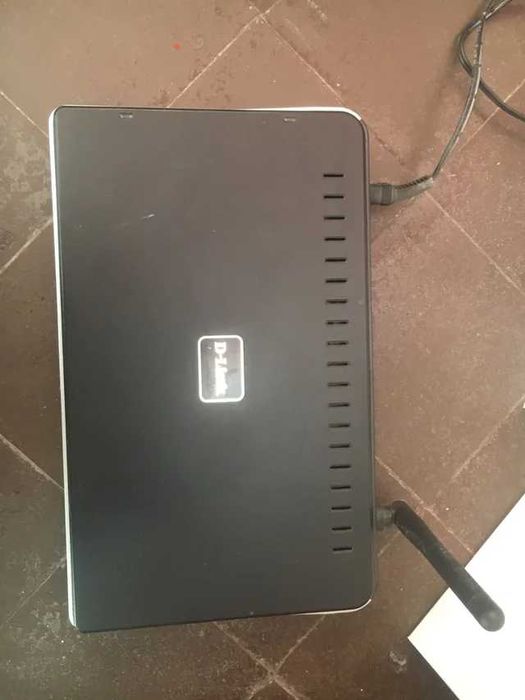 Modem Router Wireless ADSL2+ D-Link