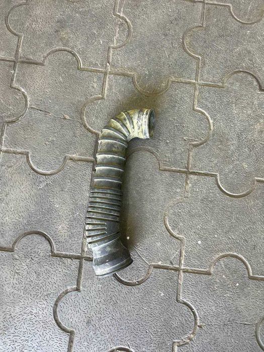 Патрубок від фільтра до колектора Mercedes Vito 638 2.3D