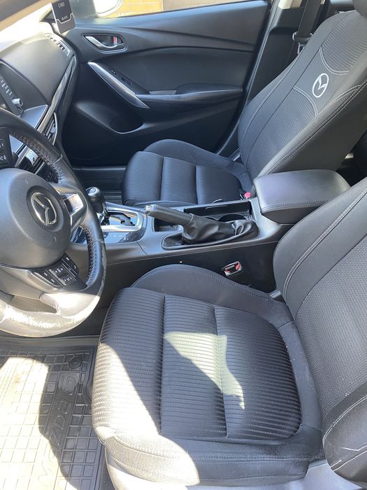 Продаж автомобіля Mazda 6