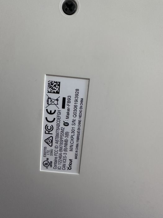 Плоттер Cricut Maker