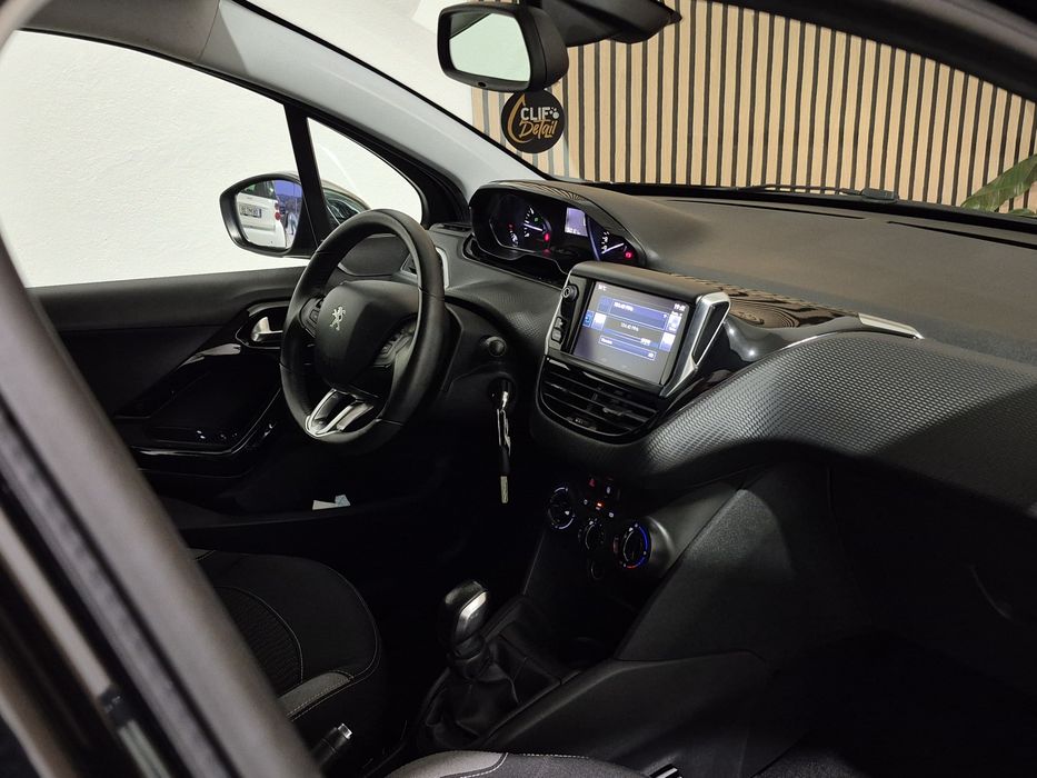 Peugeot 208 STYLE - 60.000KM | GARANTIA | NACIONAL