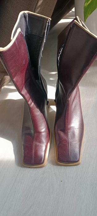 Kozaczki wiosenne burgundiwe