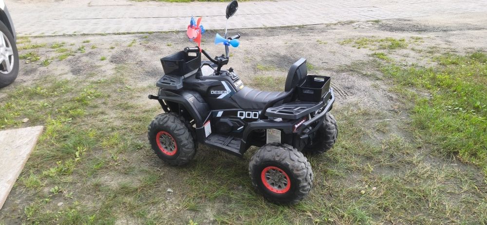 Quad dziecięcy 4x4 na akumulator. 4x35w 12V. Pilot, Bluetooth, LED, FM