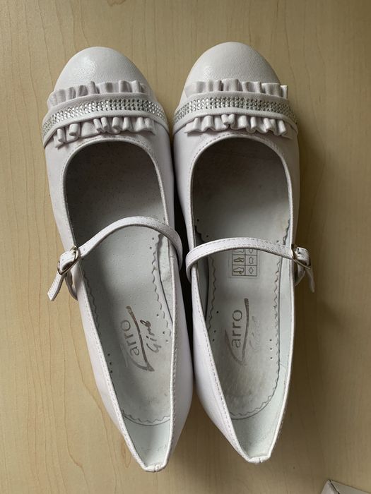 Buty komunijne białe balerinki rozm.34 Zarro