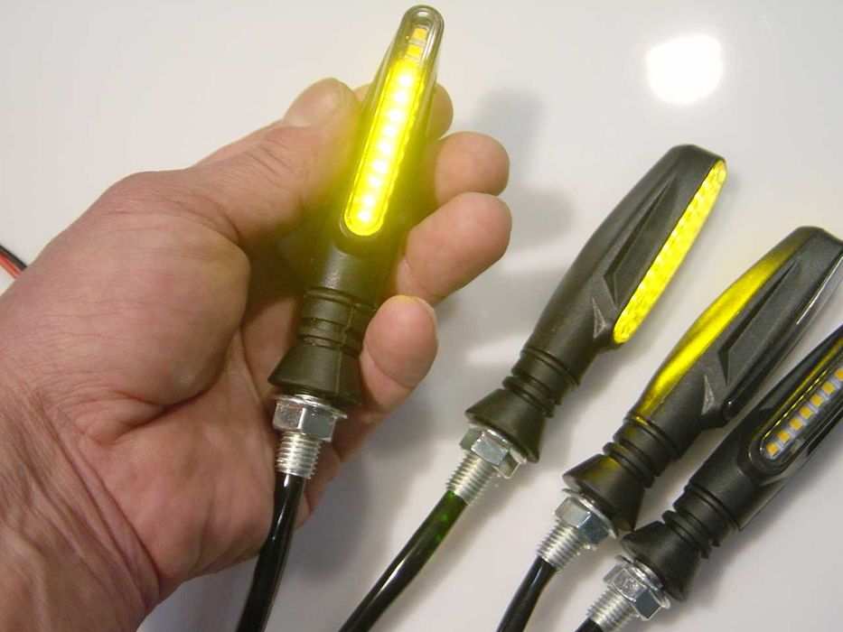 Piscas LED para mota com acendimento sequencial