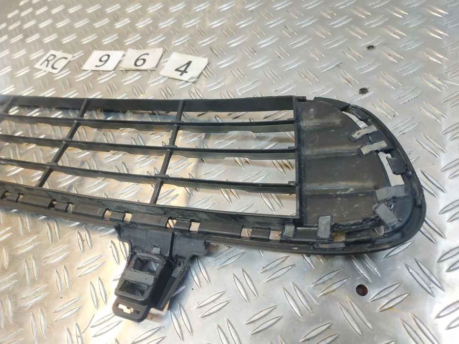 Hyundai/Kia Stonic 2017- решітка бампера перед RC0964 86560H8HA0
