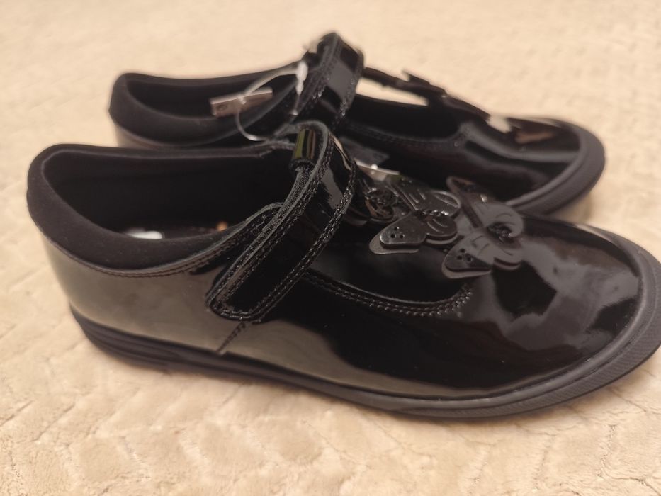 Nowe buty galowe /jesień r. 34
