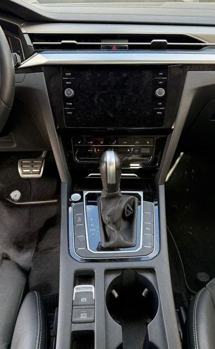 Display / Ecrã de Informações - VW ARTEON