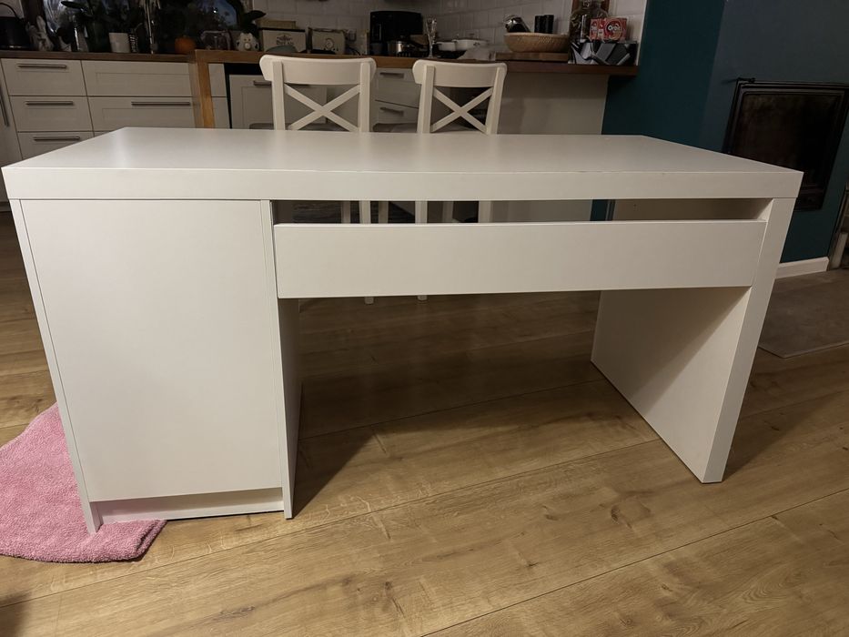 Biurko biale z ikea