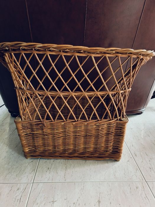 Banco em verga antigo