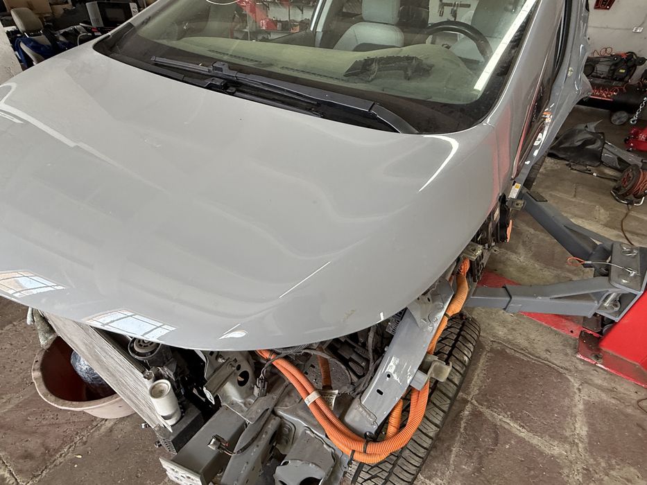 Капот в сборе Chevrolet Bolt EV 2020 цвет 633D