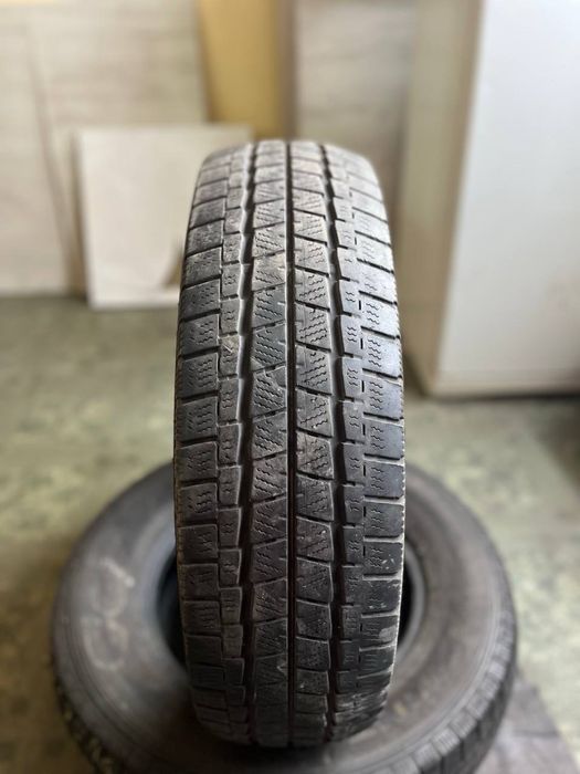 Резина Falken EuroWinter van01 205/75R16C пара зима бус Z16-102
