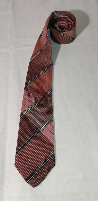 галстук         .