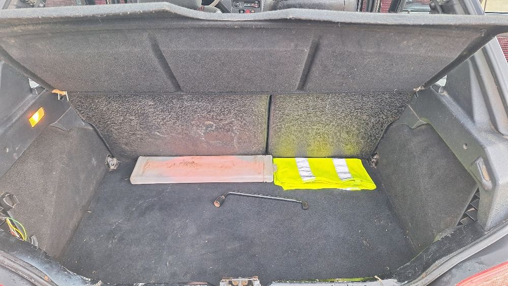 Peugeot 106 1.1 - Ano 1999