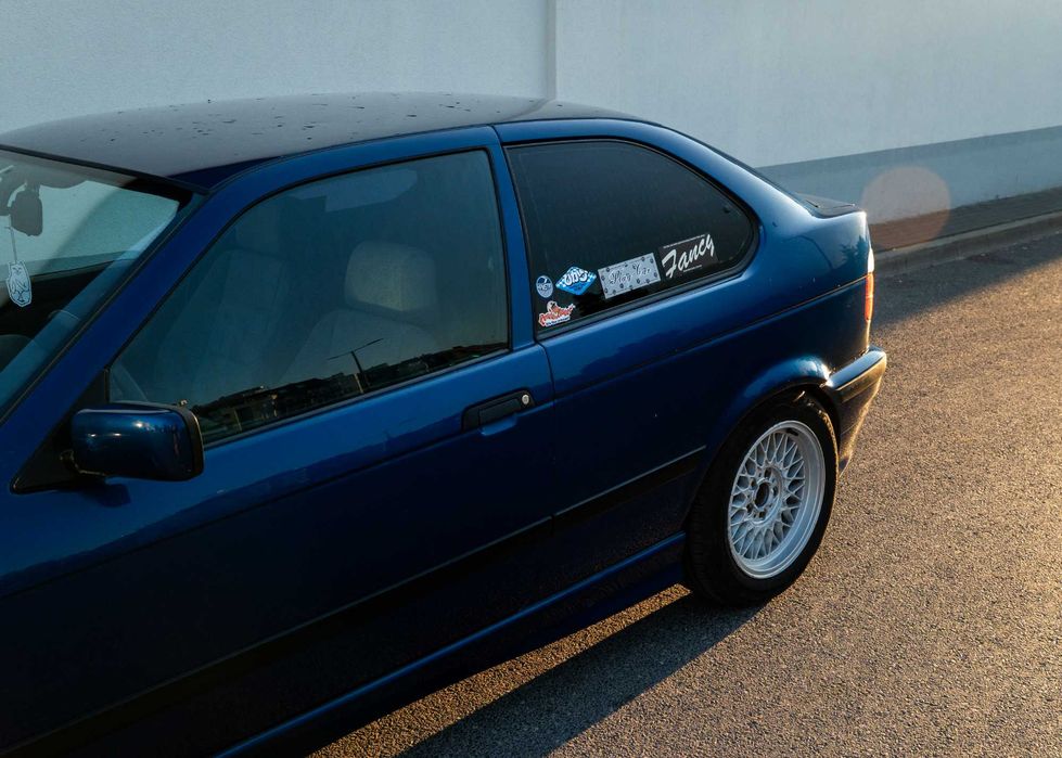 BMW e36 compact 316i 2000r.