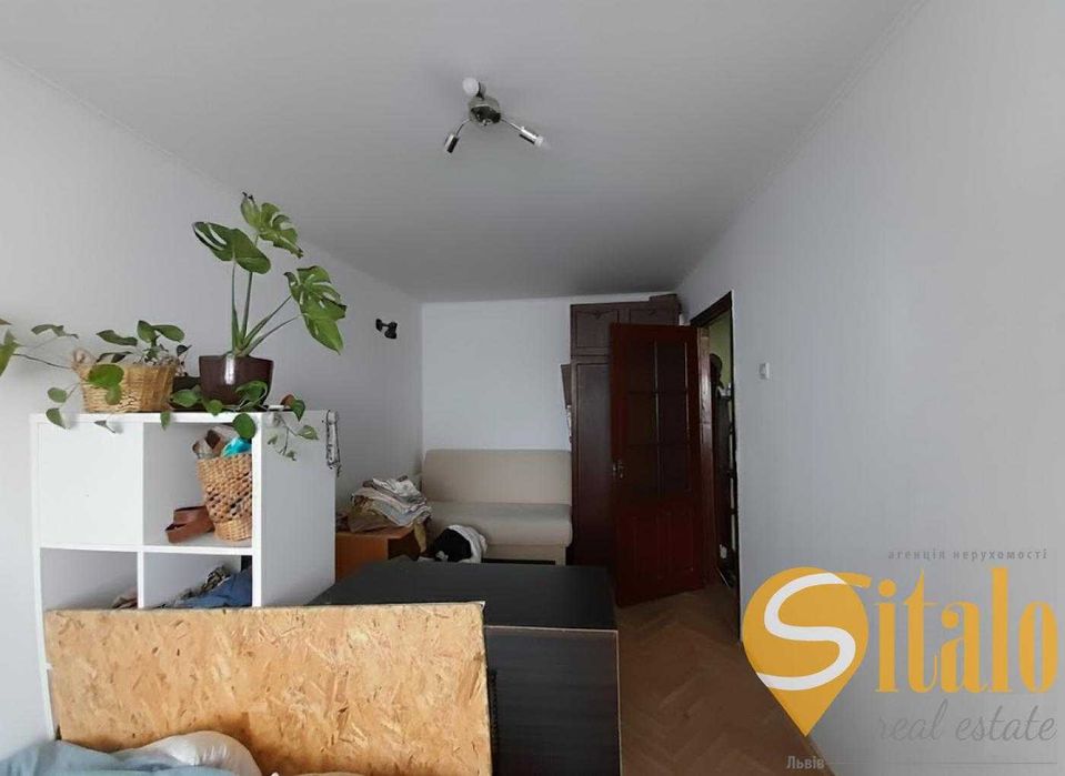 Продаж 2 кімнатної квартири в цегляному будинку, вулиця Панаса Мирного