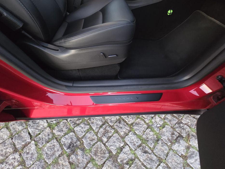 Tesla Model Y Long Range Dual Motor 4x4 IVA DEDUTÍVEL