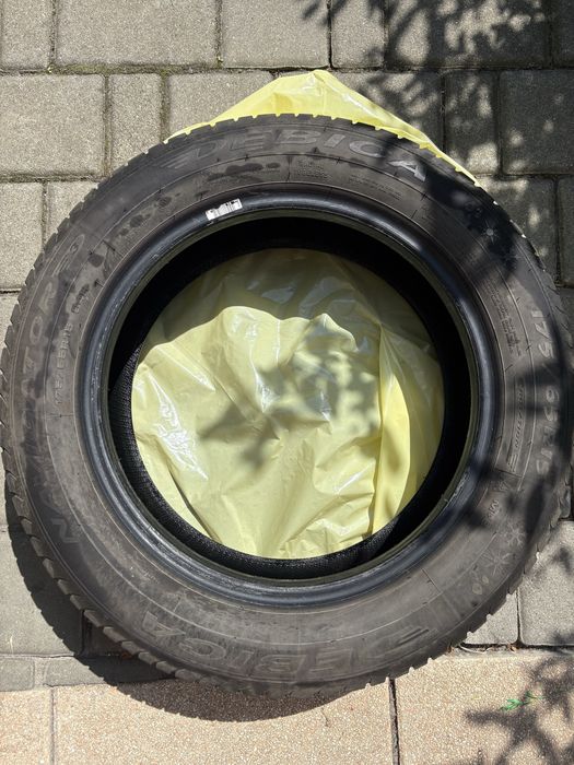 Komplet opon całorocznych Barum Debica 175/65 R15