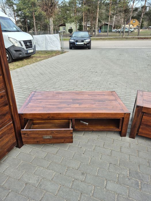 Masywna lawa z szufladą