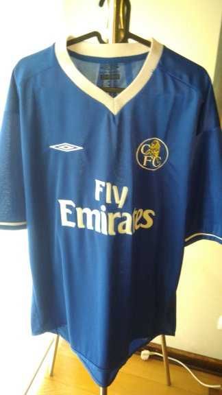 Camisolas de varios clubes clubes