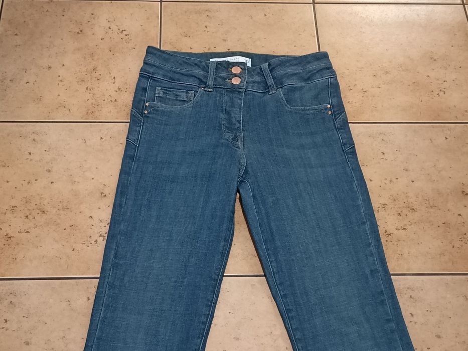 Spodnie dzwony dżinsowe, bootcut high rise. Rozmiar M. Push up.