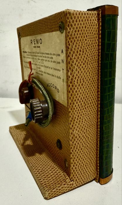 Radio dissimulado 2ª guerra mundial (brochura foto)