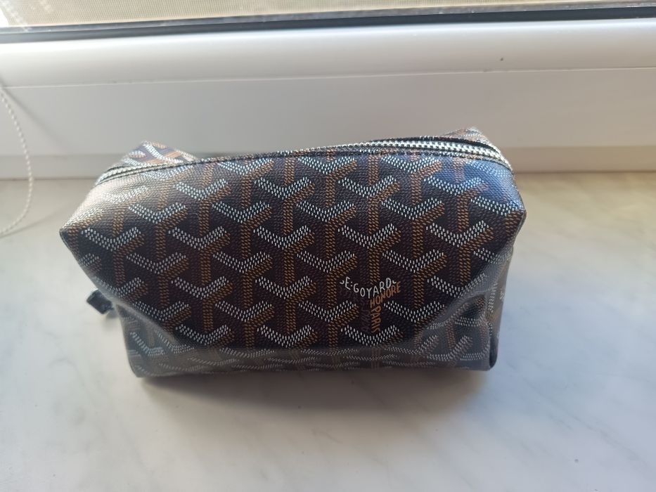 Kosmetyczka / mała torebka w elegancki wzór