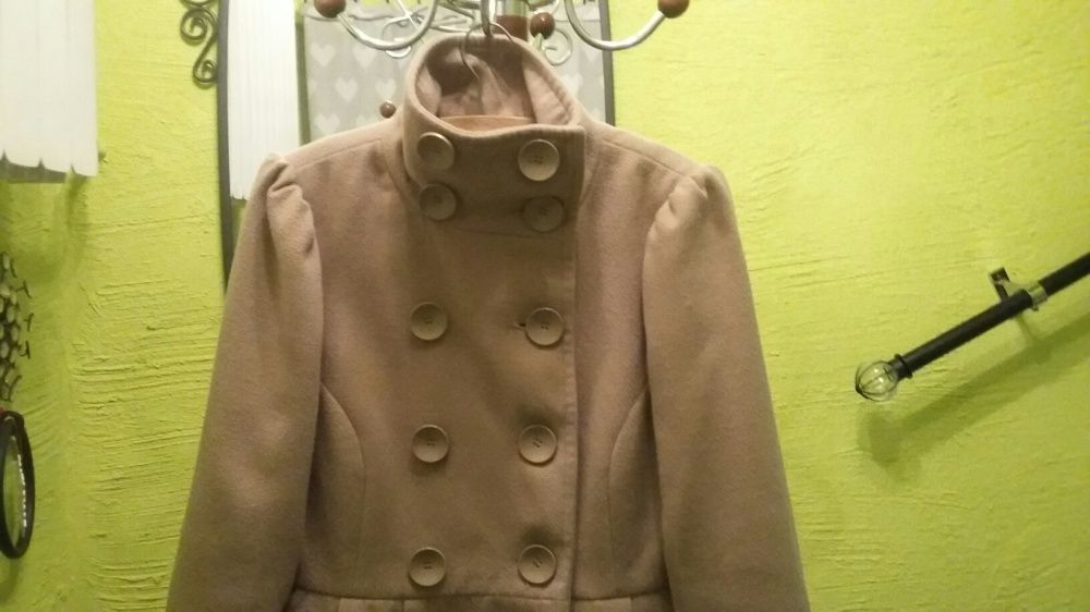 Płaszczyk damski beżowy Pretty Girl 40 (L)