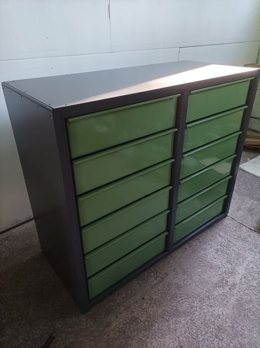 Solidny stół warsztatowy metalowy ciężki