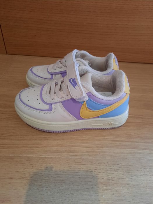 Buty   -  nike          .